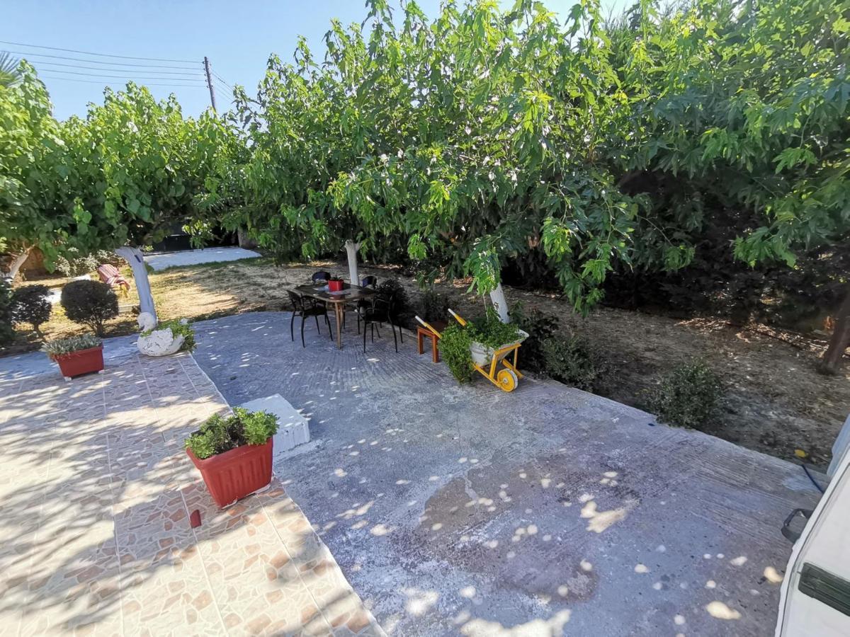 Hotel Green Garden Caravan Agrilia Exterior foto